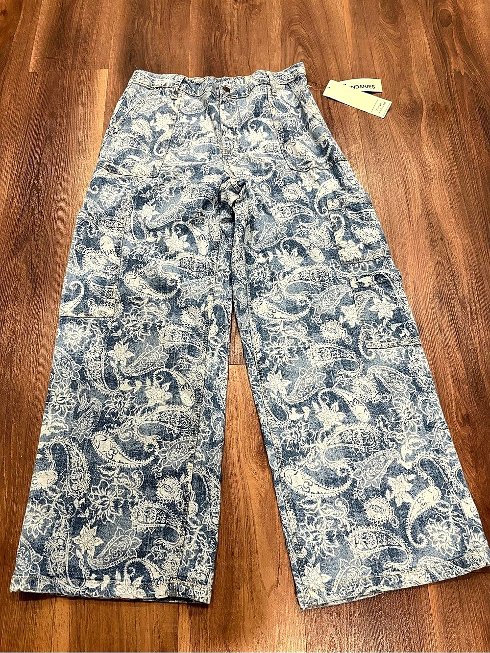 No Boundaries Women's Wide Leg Cargo Pants Paisley Blue & White XL